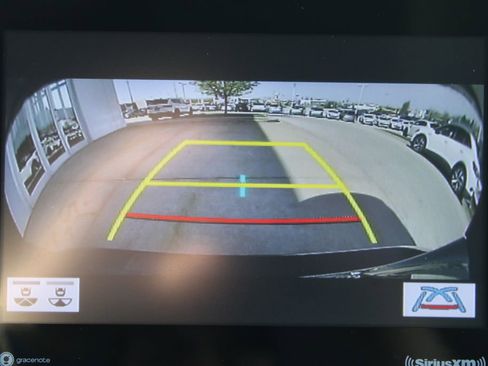 Used 2024 Toyota Camry SE image 18