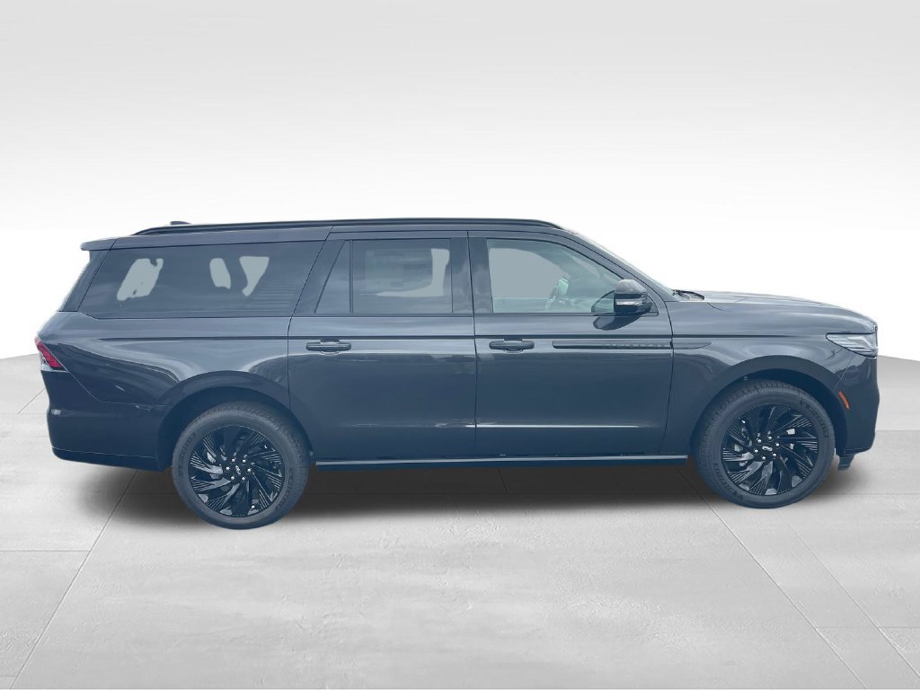 New 2027 Lincoln Navigator L Reserve w/ Jet Appearance Package AWD/4WD image 6