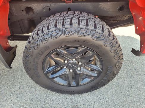 Used 2024 Chevrolet Silverado 1500 Custom Trail Boss image 23