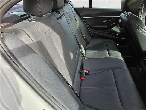 Used 2018 BMW 330i xDrive Sedan image 22