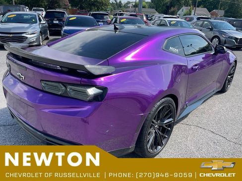 Used 2018 Chevrolet Camaro ZL1 RWD image 18