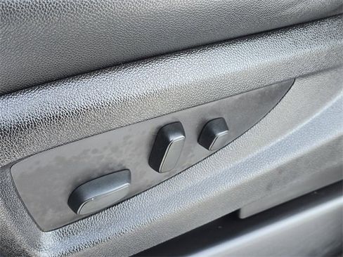 Used 2017 GMC Sierra 1500 SLT w/ SLT Premium Package image 11