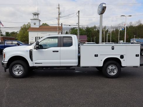 New 2026 Ford F350 XL w/ XL Chrome Package AWD/4WD image 14