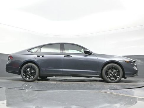 New 2025 Honda Accord SE image 25