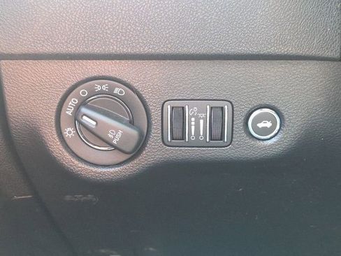 Used 2023 Dodge Charger SXT w/ Blacktop Package image 24