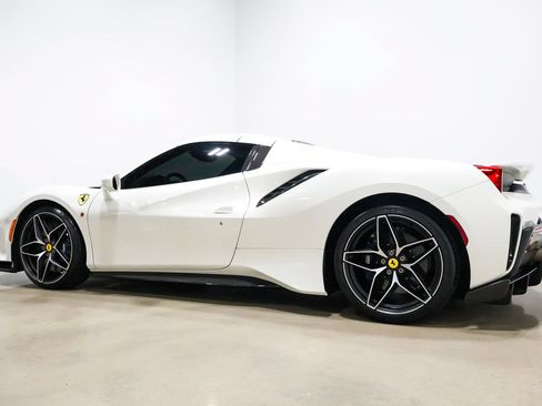 Used 2020 Ferrari 488 Pista Spider RWD image 20