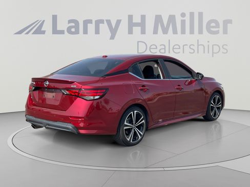 Used 2022 Nissan Sentra SR FWD image 5