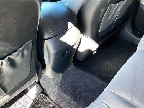 Used 2018 Hyundai Santa Fe Sport FWD image 10
