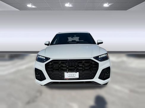 Certified 2025 Audi Q5 2.0T Premium w/ Convenience Plus Package image 5