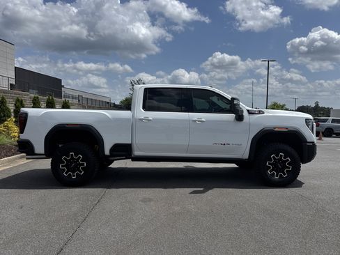 New 2026 GMC Sierra 2500 AT4X AWD/4WD image 11