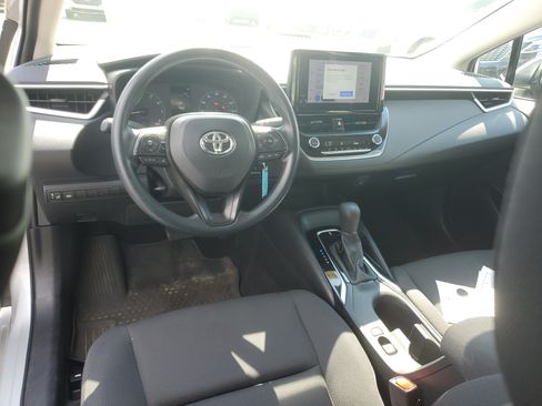 Used 2024 Toyota Corolla LE FWD image 10