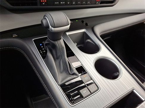 New 2026 Toyota Sienna XLE image 7