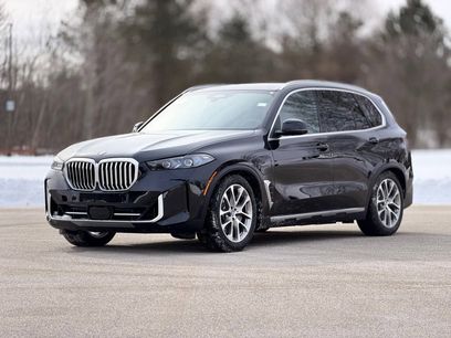 New 2026 BMW X5 xDrive50e w/ Premium Package