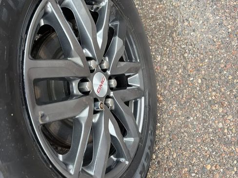 Used 2019 GMC Acadia SLT image 8