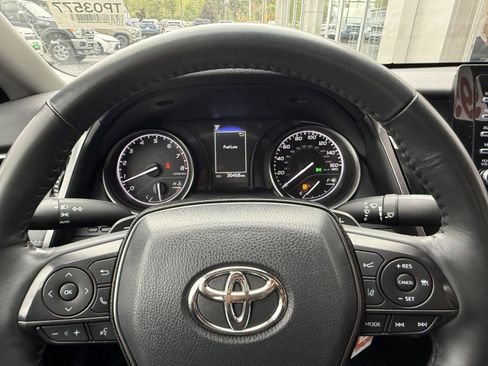 Used 2024 Toyota Camry SE FWD image 17