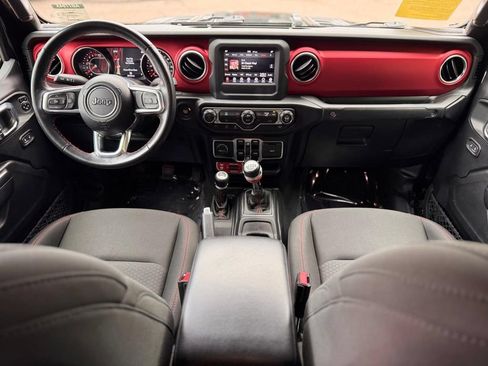Used 2021 Jeep Gladiator Rubicon w/ Trailer Tow Package AWD/4WD image 13