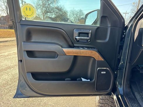 Used 2017 Chevrolet Silverado 1500 LTZ w/ Sport Package image 10