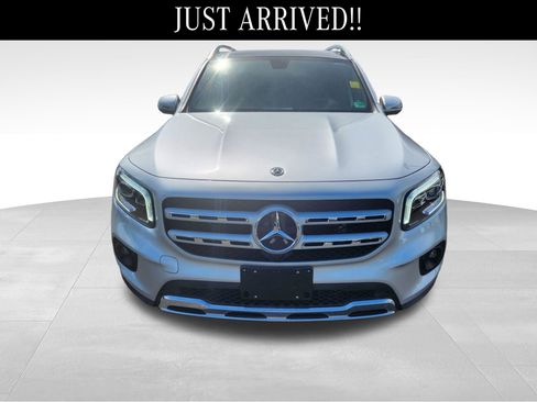Used 2020 Mercedes-Benz GLB 250 4MATIC image 2