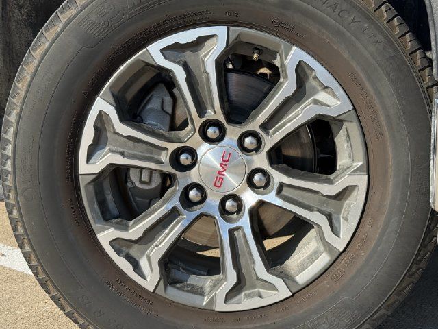 Used 2025 GMC Sierra 1500 SLT AWD/4WD image 9