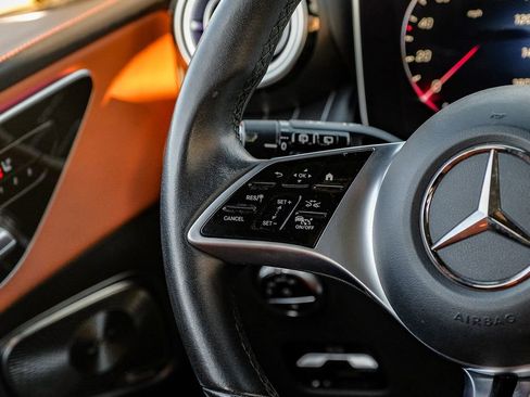 Used 2023 Mercedes-Benz GLC 300 4MATIC image 21