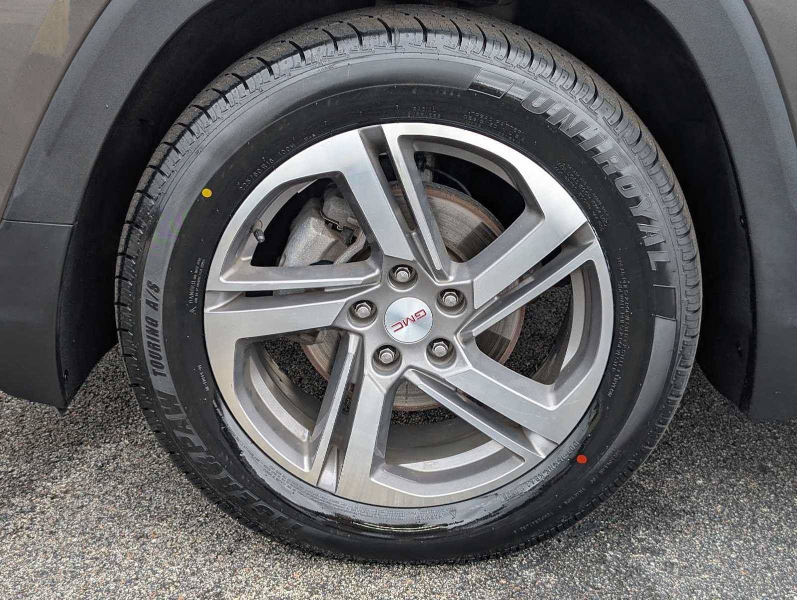 Used 2019 GMC Terrain SLT w/ Preferred Package AWD/4WD image 3