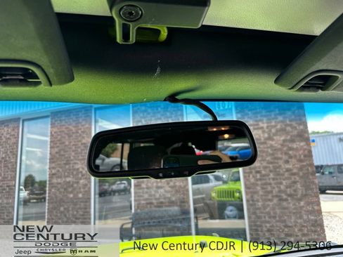 Used 2013 Jeep Wrangler Unlimited Sport AWD/4WD image 11