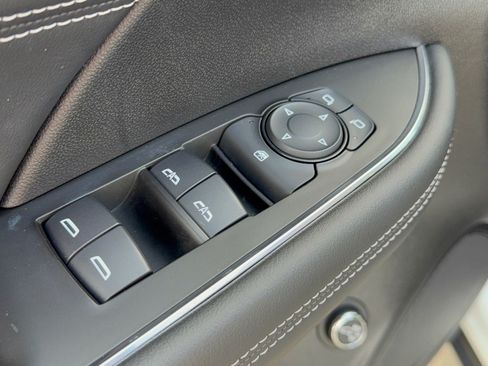 Used 2023 Buick Envision Preferred FWD image 15