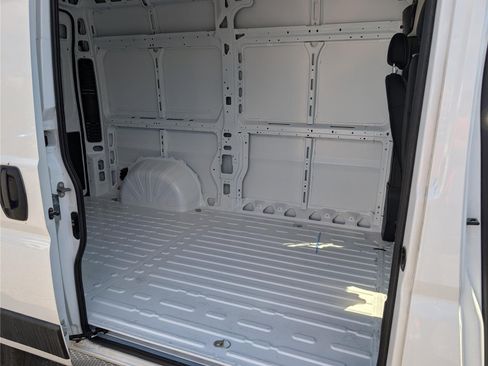 New 2026 RAM ProMaster 1500 w/ Convenience Group FWD image 7
