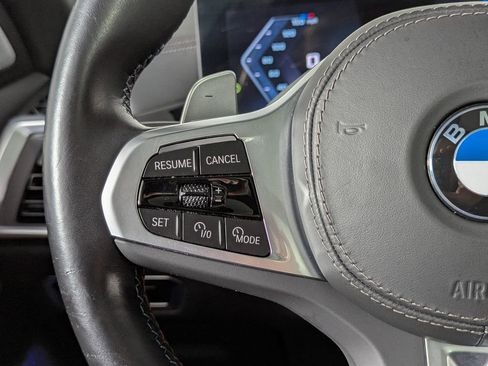 Certified 2024 BMW X7 M60i w/ Executive Package image 40