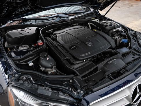 Used 2014 Mercedes-Benz E 350 4MATIC Sedan image 50