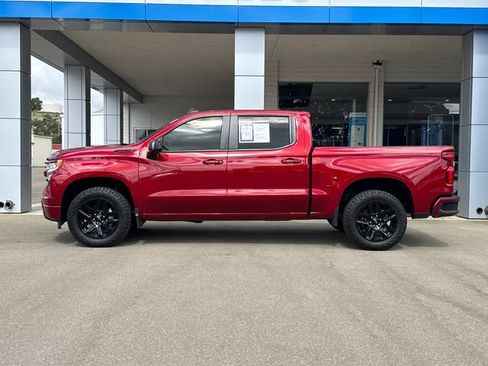 Used 2025 Chevrolet Silverado 1500 RST AWD/4WD image 6