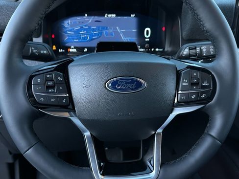 New 2026 Ford Explorer Platinum image 38