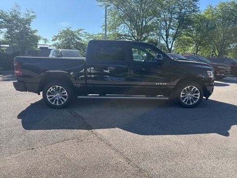 Used 2023 RAM 1500 Laramie AWD/4WD image 9