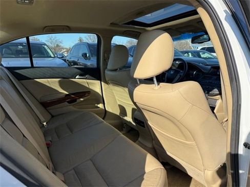 Used 2011 Honda Accord EX-L image 9