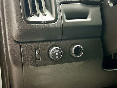 Used 2021 Chevrolet Colorado LT w/ LT Convenience Package image 11