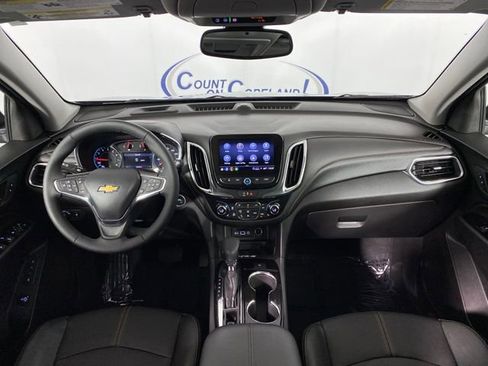 Used 2024 Chevrolet Equinox Premier AWD/4WD image 14