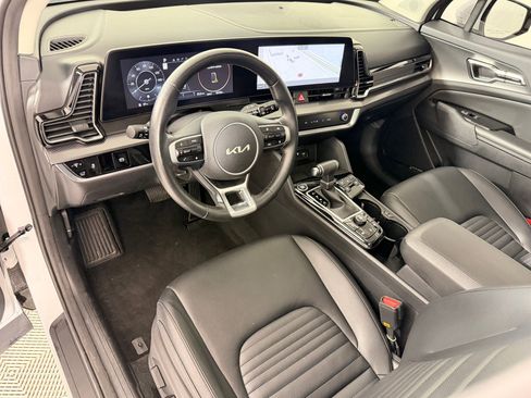 Used 2024 Kia Sportage SX image 4