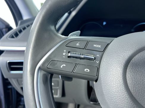 Used 2021 Hyundai Sonata Limited w/ Preferred Accessory Package FWD image 16