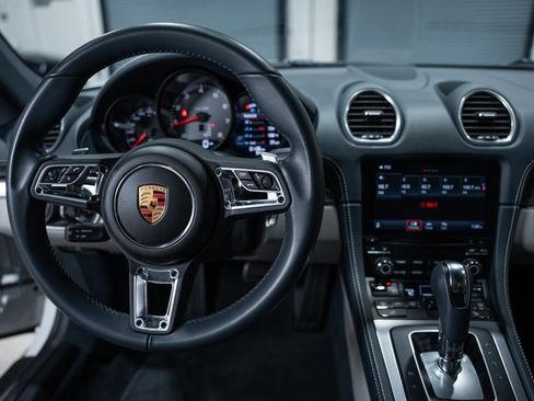 Used 2019 Porsche 718 Cayman S image 43