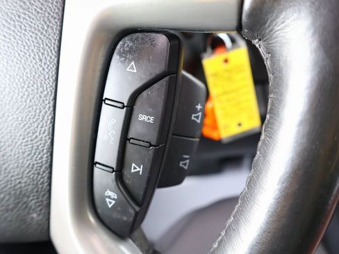 Used 2012 Chevrolet Avalanche LTZ image 19