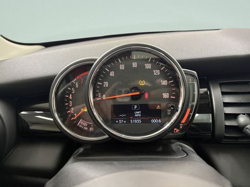 Used 2019 MINI Cooper S image 29