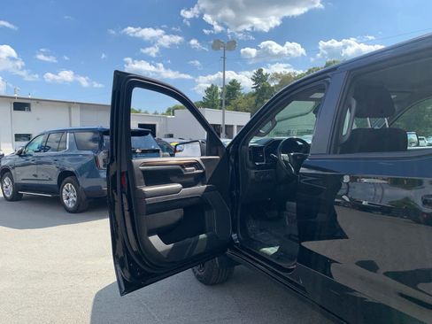 Used 2023 Chevrolet Silverado 1500 LT Trail Boss image 15