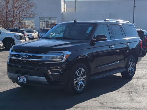 Used 2024 Ford Expedition Limited image 10