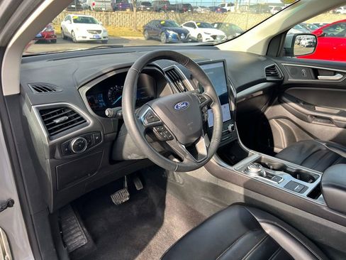 Used 2024 Ford Edge SEL image 17