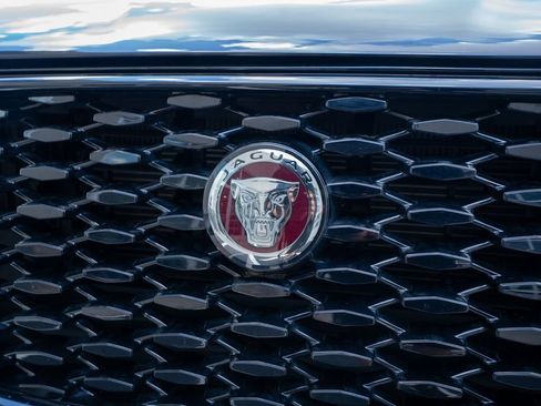 Used 2023 Jaguar F-PACE S AWD/4WD image 22
