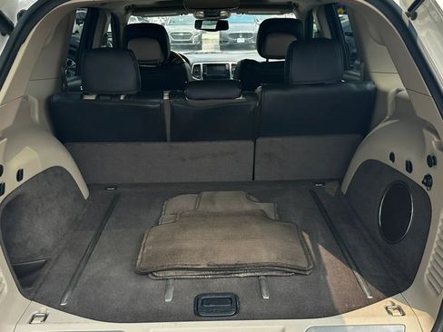 Used 2011 Jeep Grand Cherokee Overland AWD/4WD image 48
