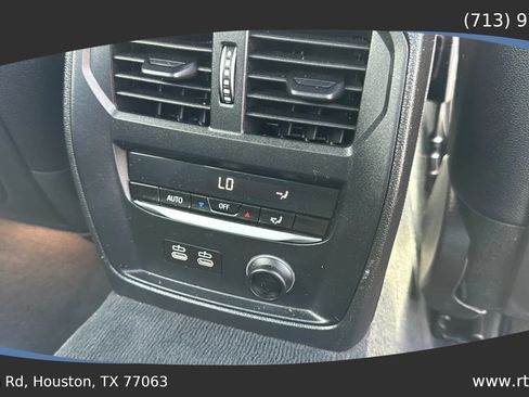 Used 2019 BMW 330i Sedan w/ Convenience Package image 33