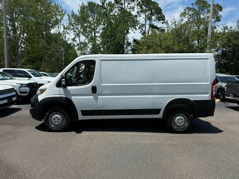 Used 2025 RAM ProMaster 2500 w/ Convenience Group FWD image 2
