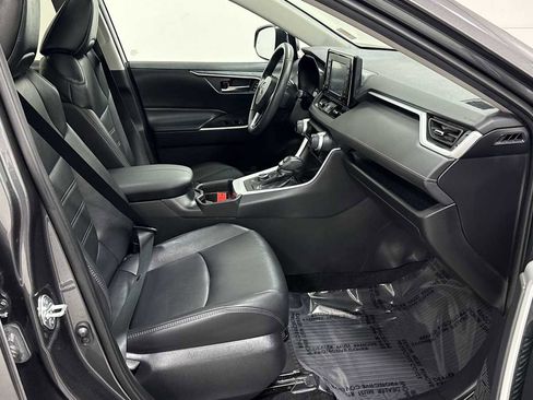 Certified 2021 Toyota RAV4 XLE Premium image 29