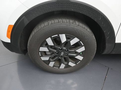 Used 2026 Hyundai Santa Cruz SE FWD image 9